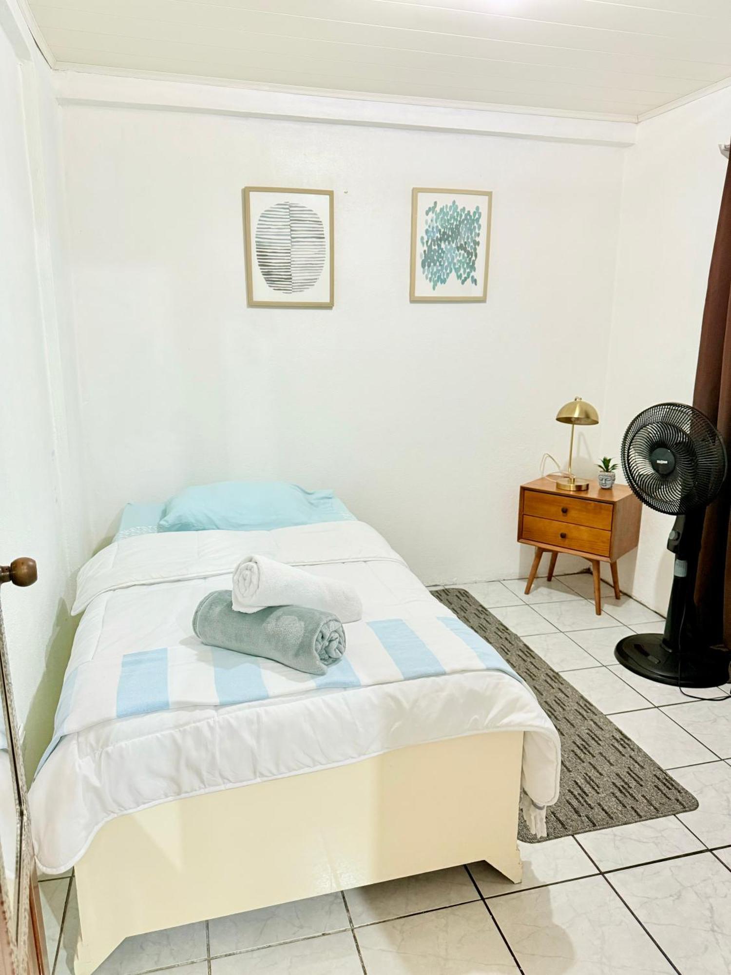 Apartment Sweet Carrion 2 Y 3 *
